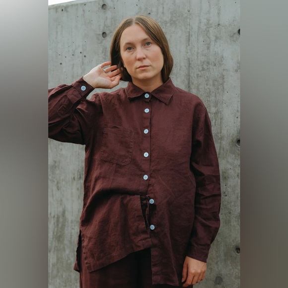 Shelter Lloyd Top in Ivory Linen - Picture 2 of 8